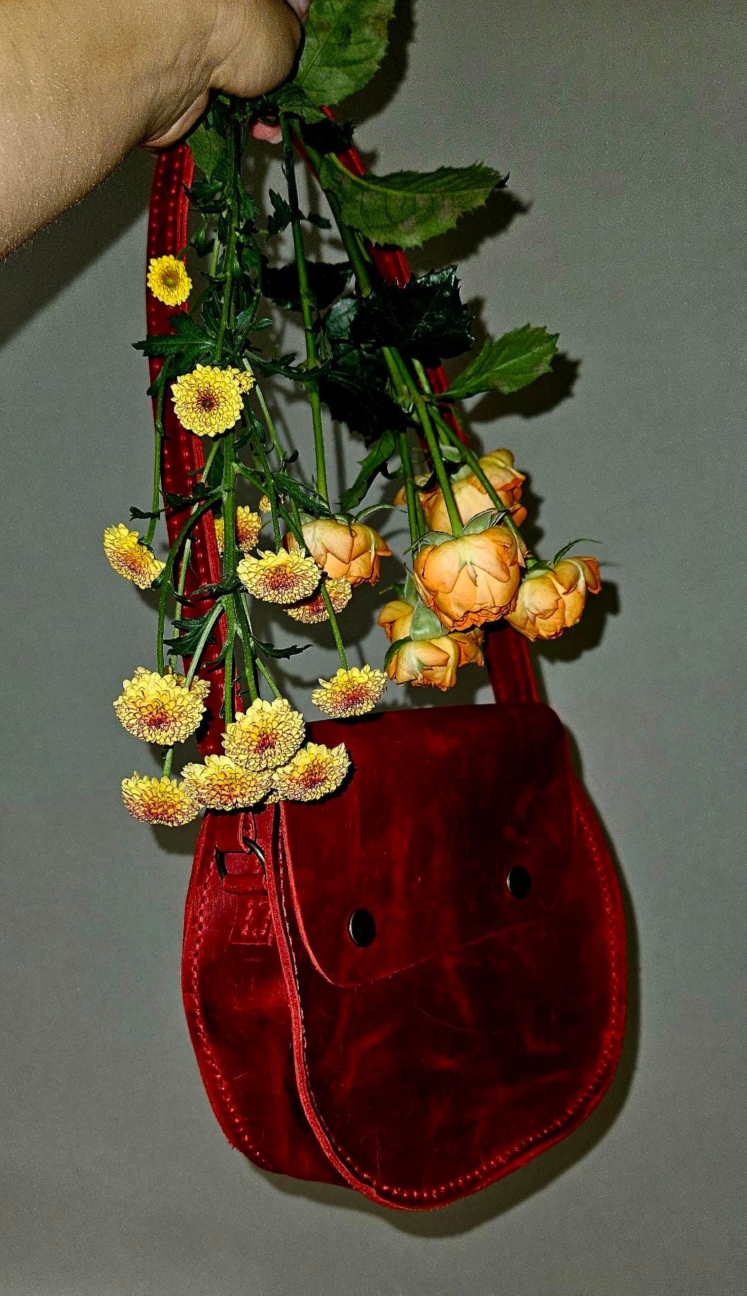 ჩანთა წითელი ტყავის, მოდელი 2 - NeNe Leather Craft