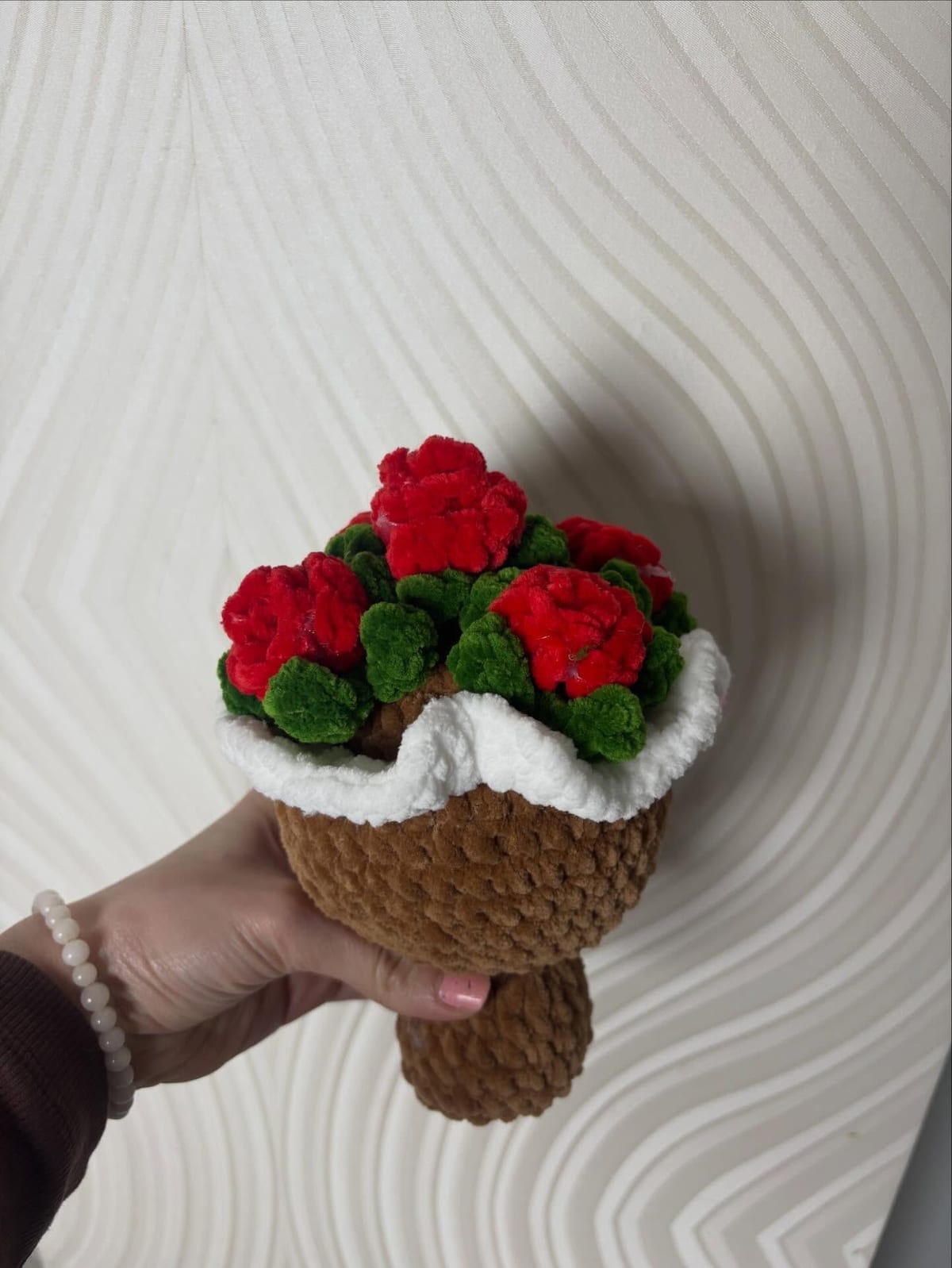 ფუმფულა თაიგული „წითელი ყვავილები“ - Tamus Shop